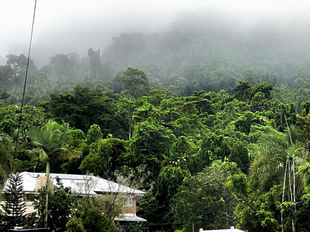 巴比纳地区旅馆 Babinda 外观 照片