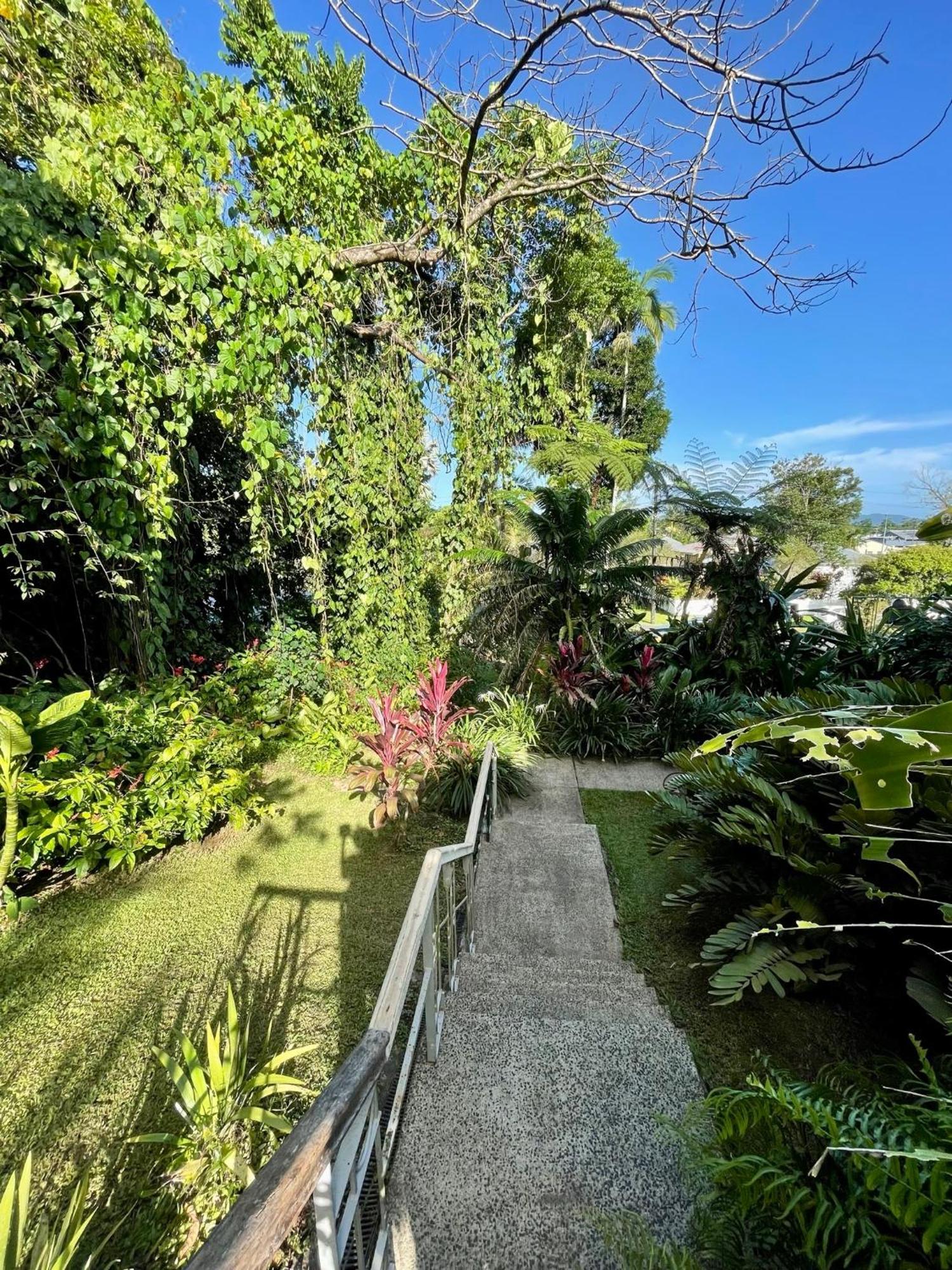 巴比纳地区旅馆 Babinda 外观 照片